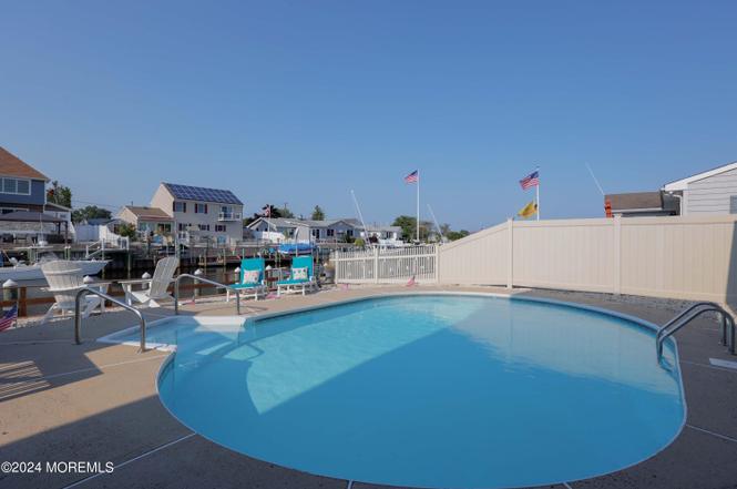 genMid.22420647 14 8